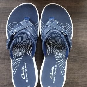 Brand New CLARKS Cloudsteppers Navy Blue Sandals, 6M